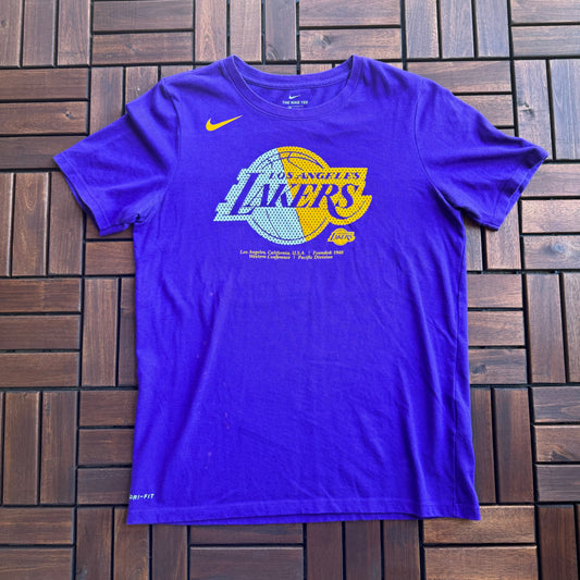 LAKERS DETAILS - Tee