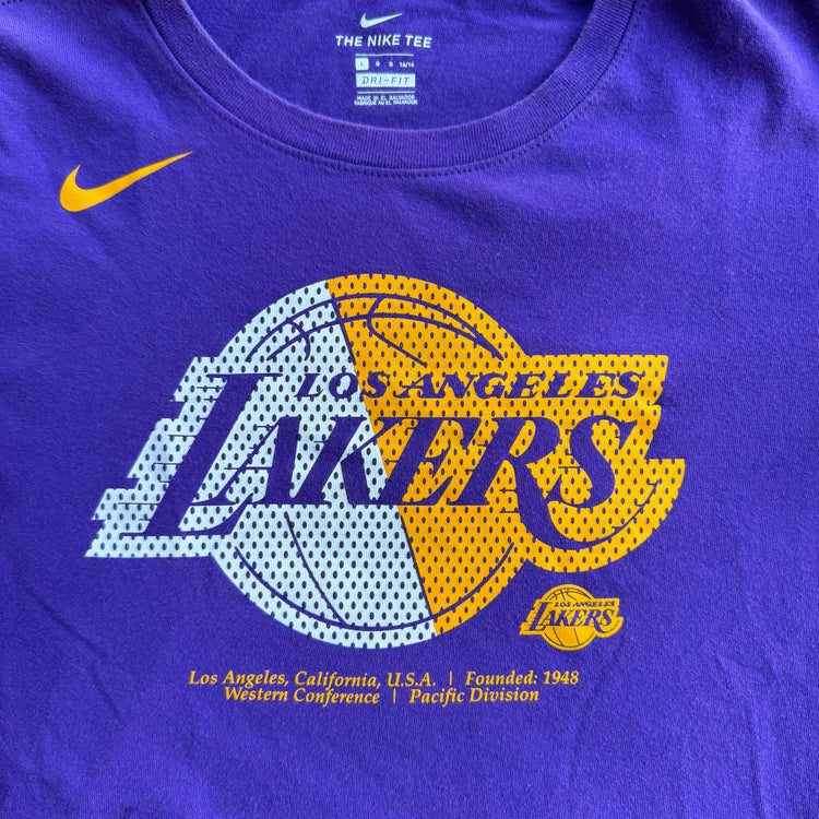 LAKERS DETAILS - Tee